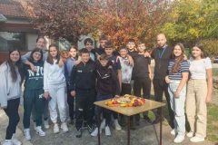 IMG-dce650799bb6359a8cee8c753ffe5b89-V