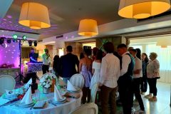 IMG-8781cd8e42ef64b969e418264e5a7ef5-V